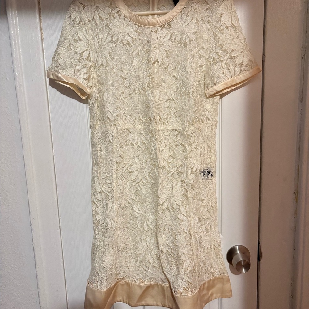 Elegant Cream Lace Dress size 8